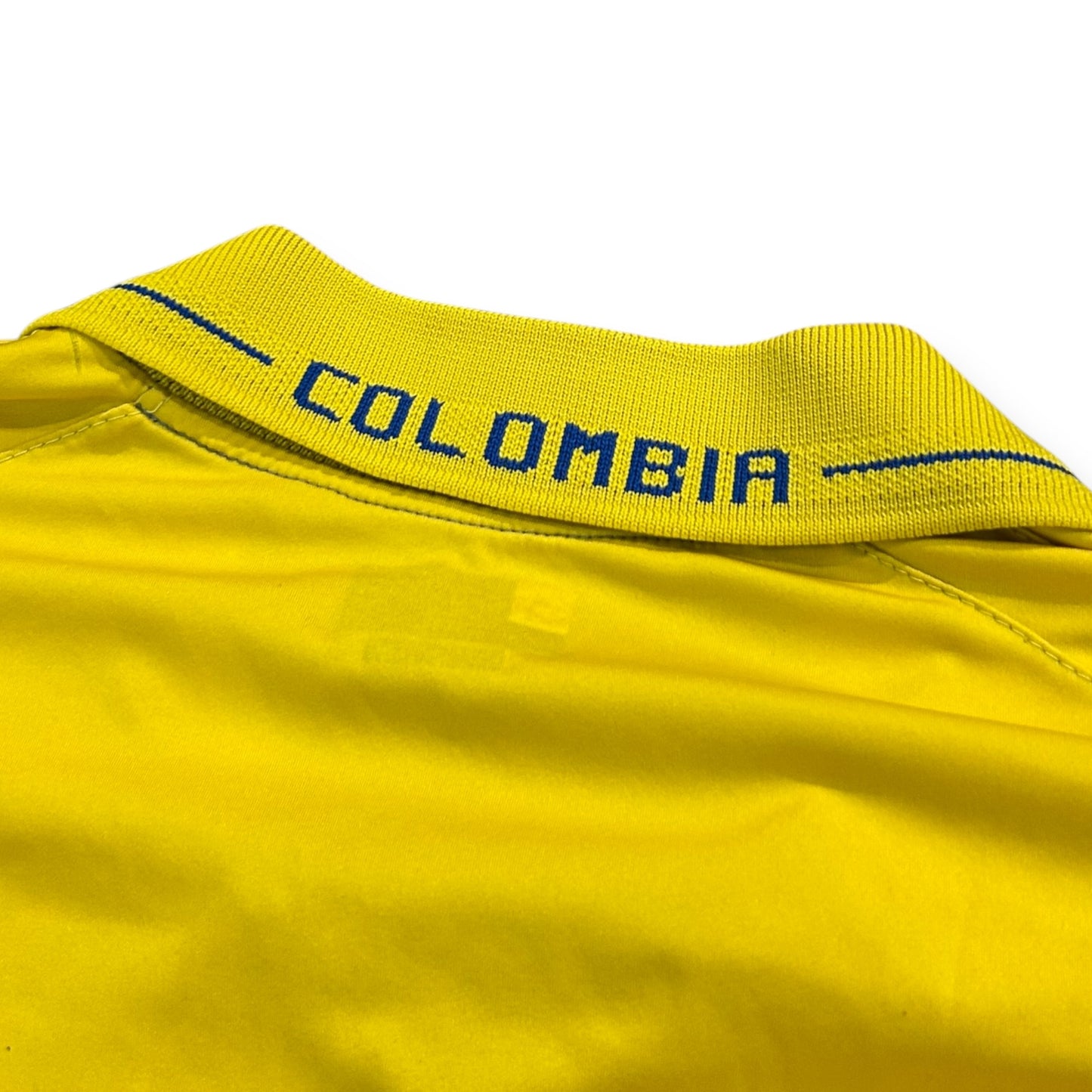 Colombia 2003 Home (Medium)
