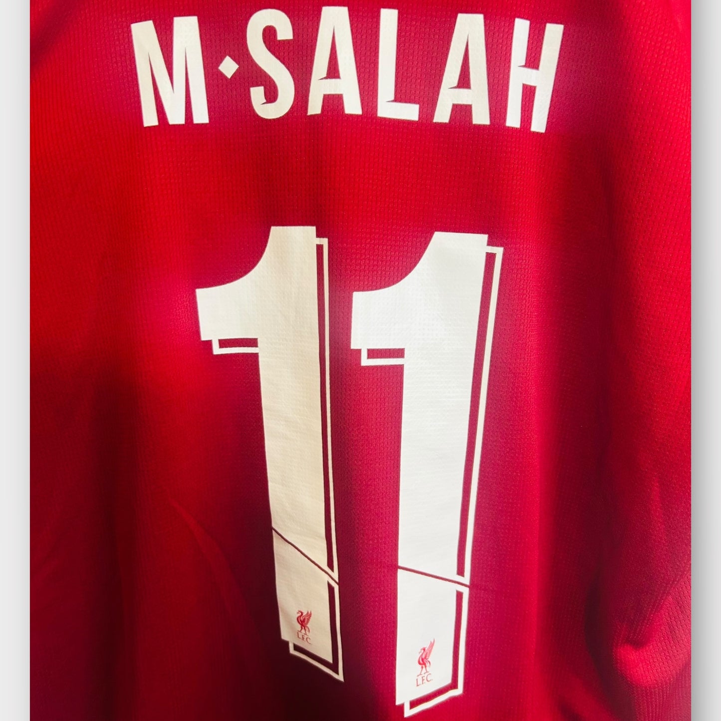 Liverpool FC 2018/19 Home - Salah 11 (Large)
