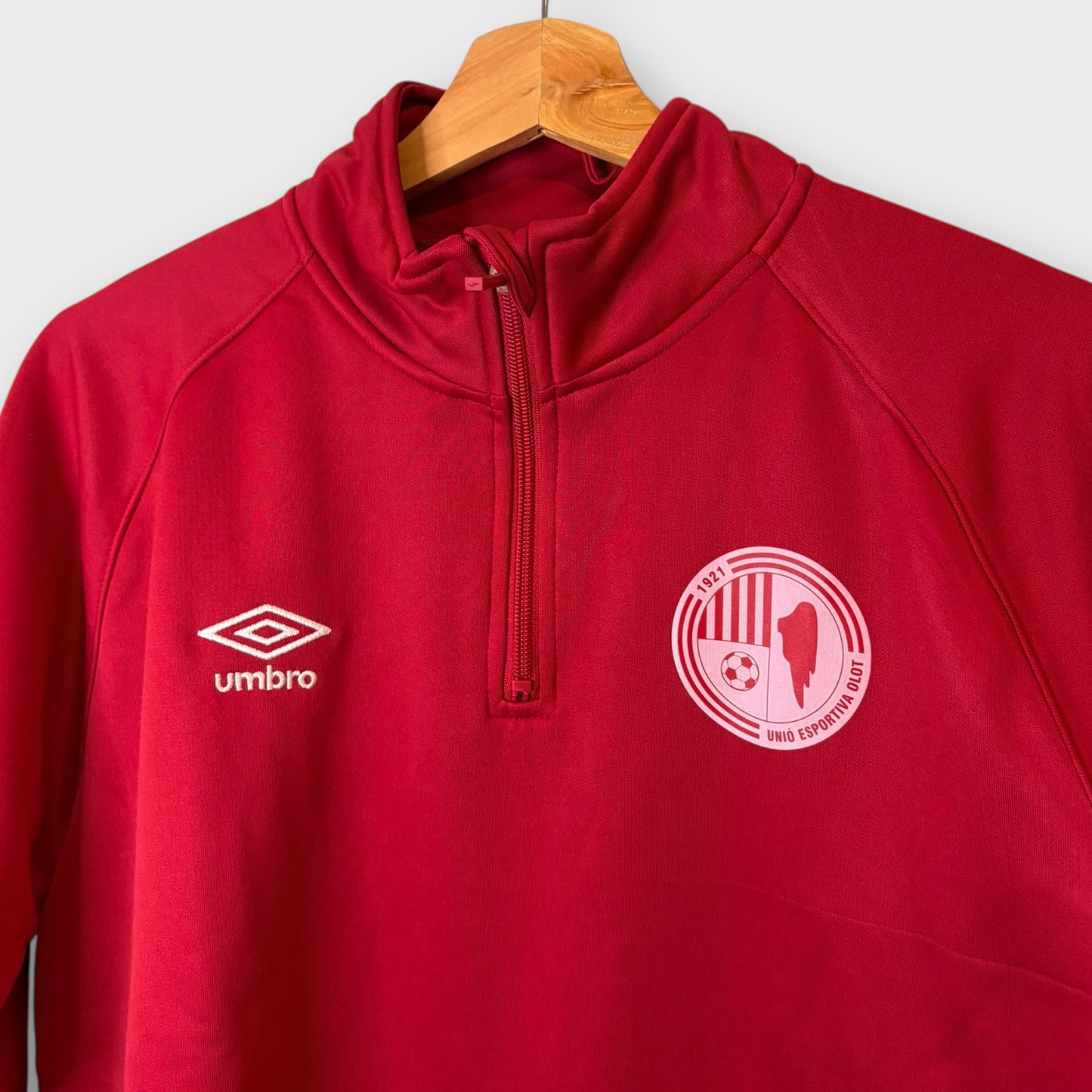 UE Olot Umbro Training Sweater (Medium) *Brand New*