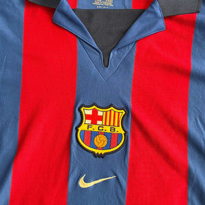 FC Barcelona 2001/02 Home . Rivaldo 10 (XL)