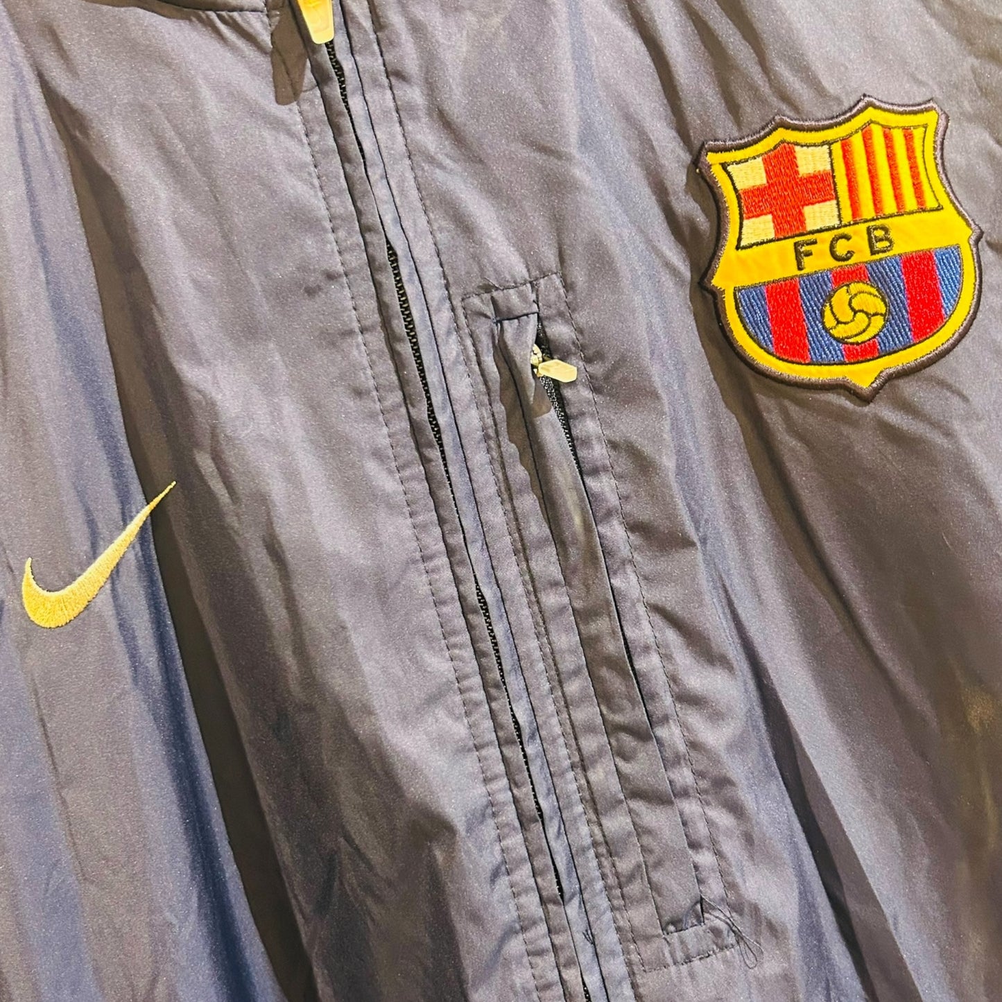FC Barcelona 2003/04 Rain Jacket (Large)