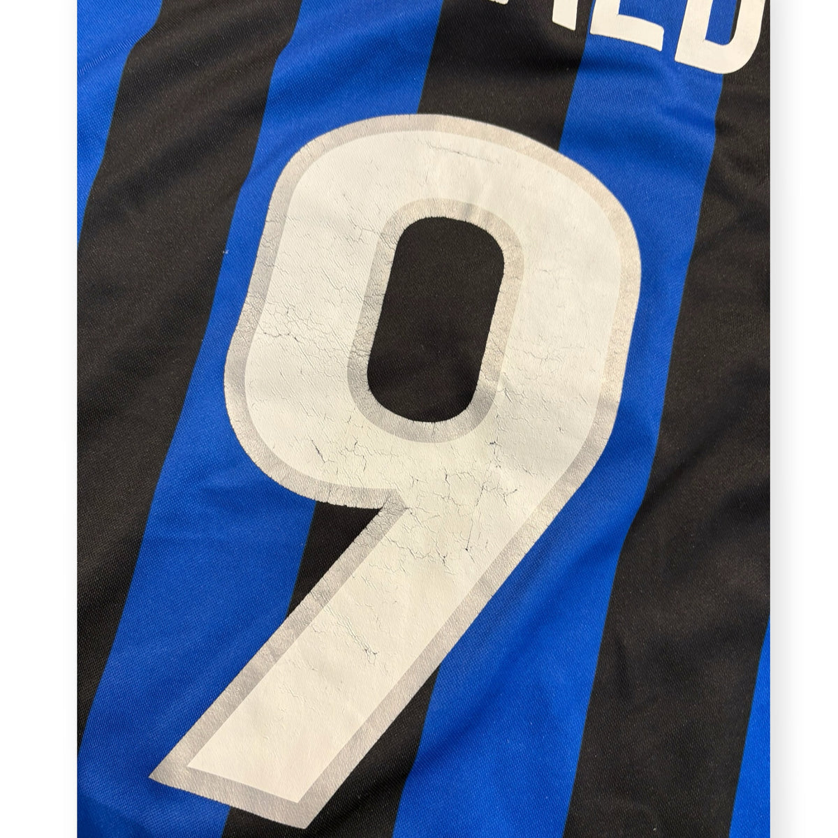 Inter Milan 1998/99 Home - Ronaldo 9 (Small) - KITLAUNCH