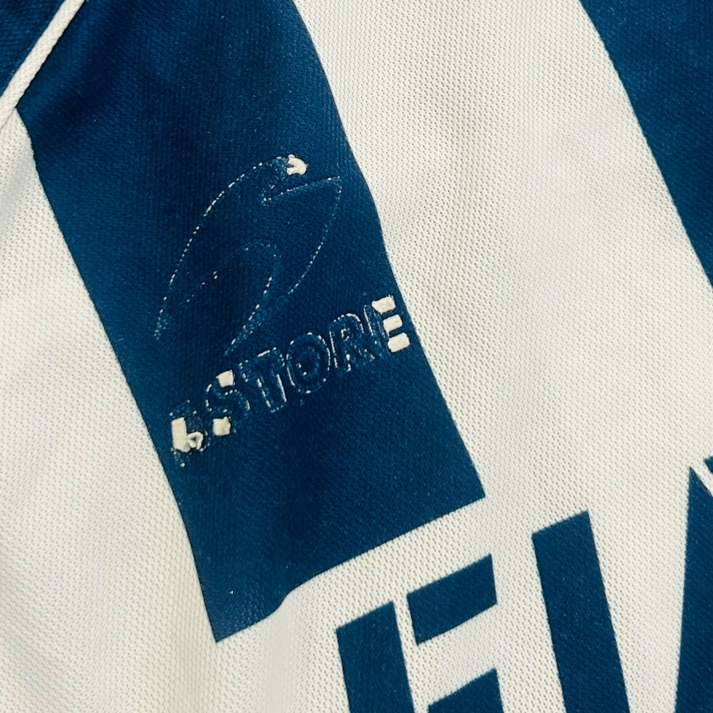 Real Sociedad 2003/04 Home (Small) - KITLAUNCH