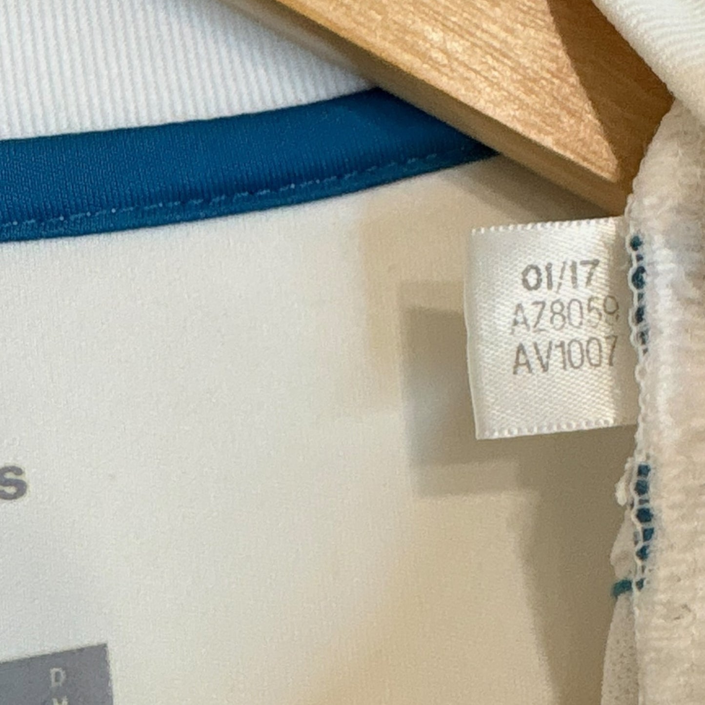 Real Madrid 2017/18 Home - Isco 22 (Medium)