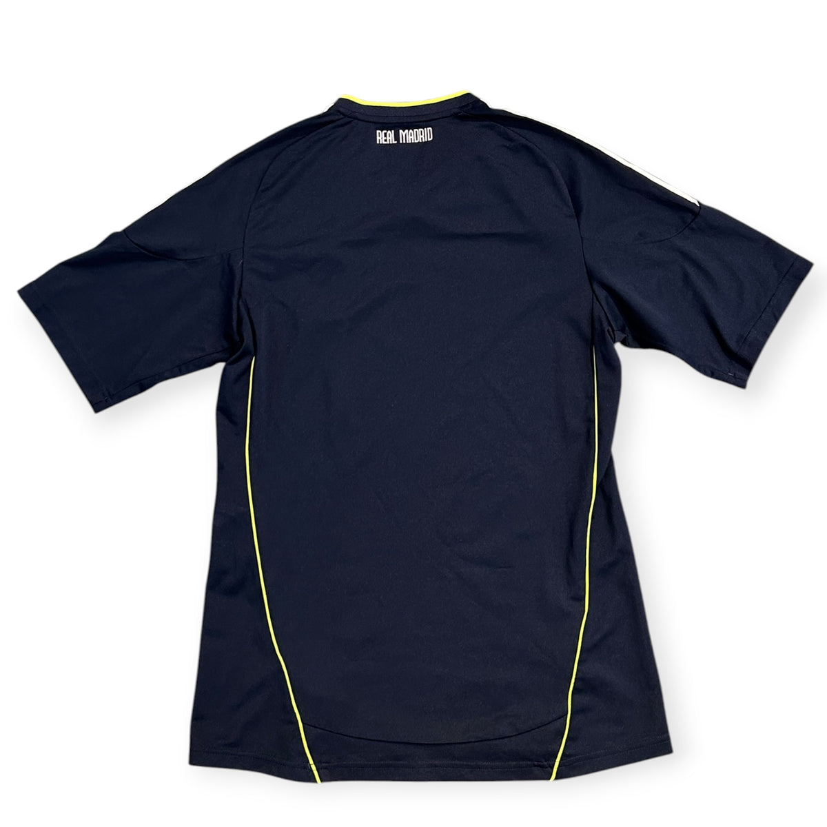 Real Madrid 2010/11 Away Kitroom Version (Medium) - KITLAUNCH