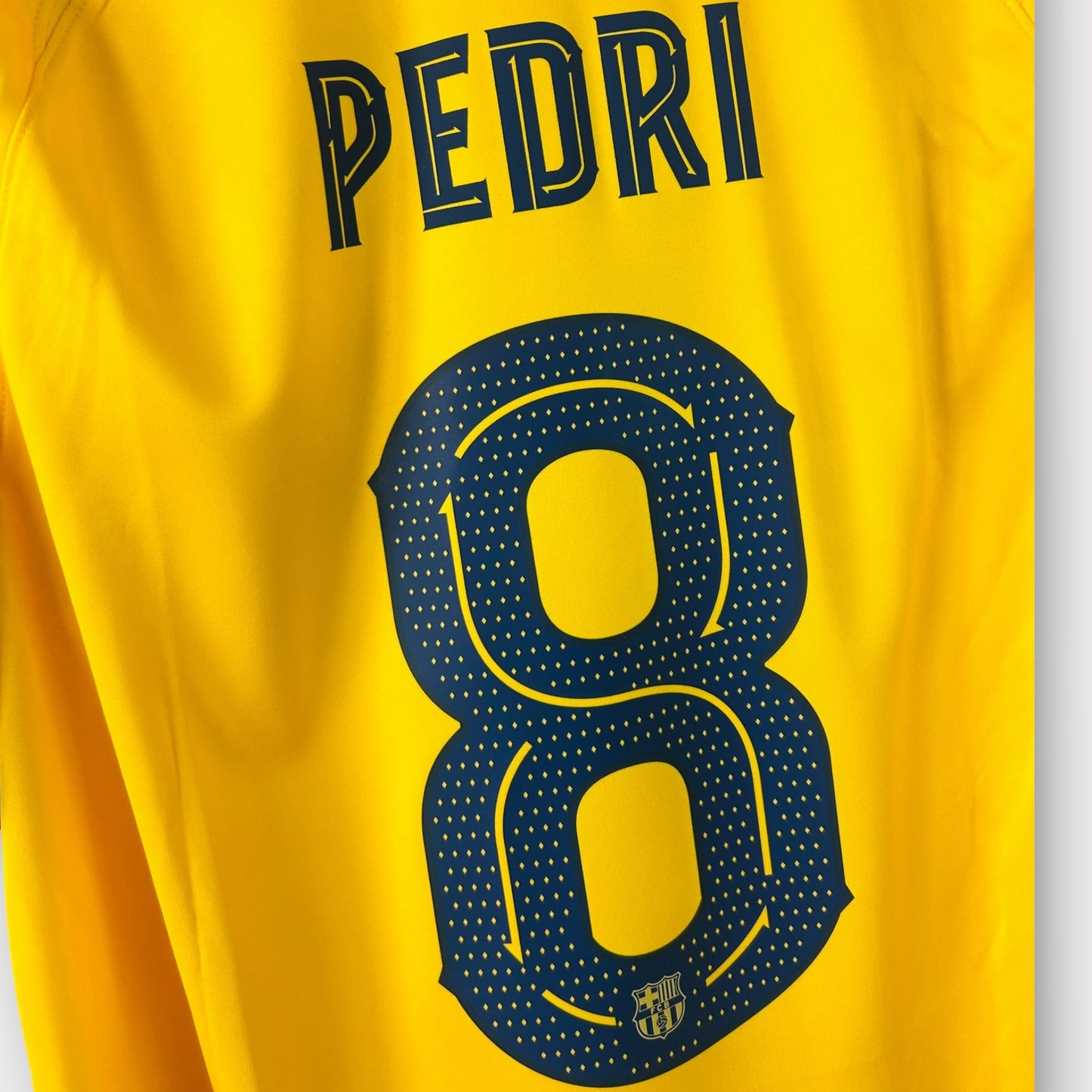 FC Barcelona 2022/25 4th - Pedri 8 (Large)