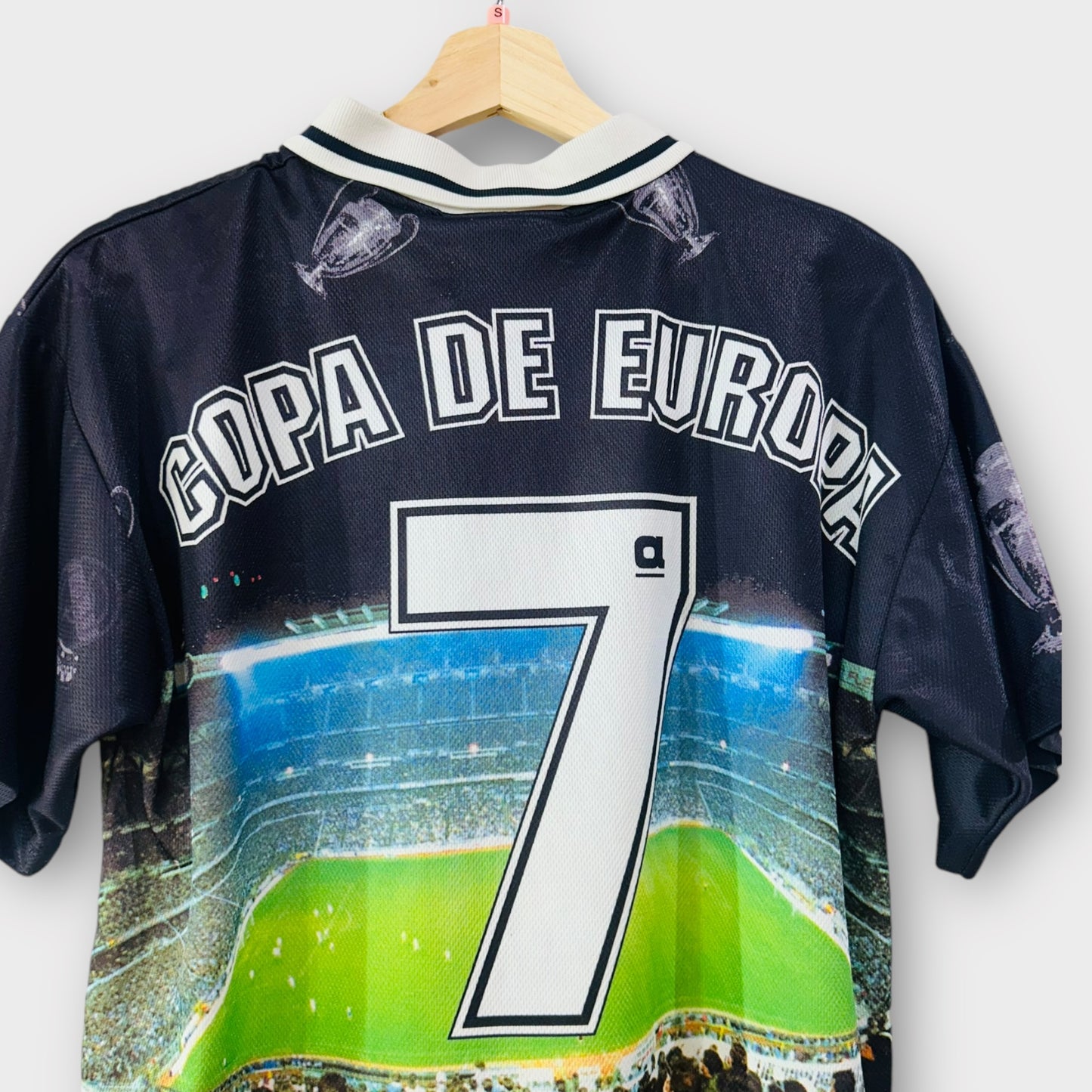 Real Madrid 1998 'Septima' Champions League Shirt (Small)