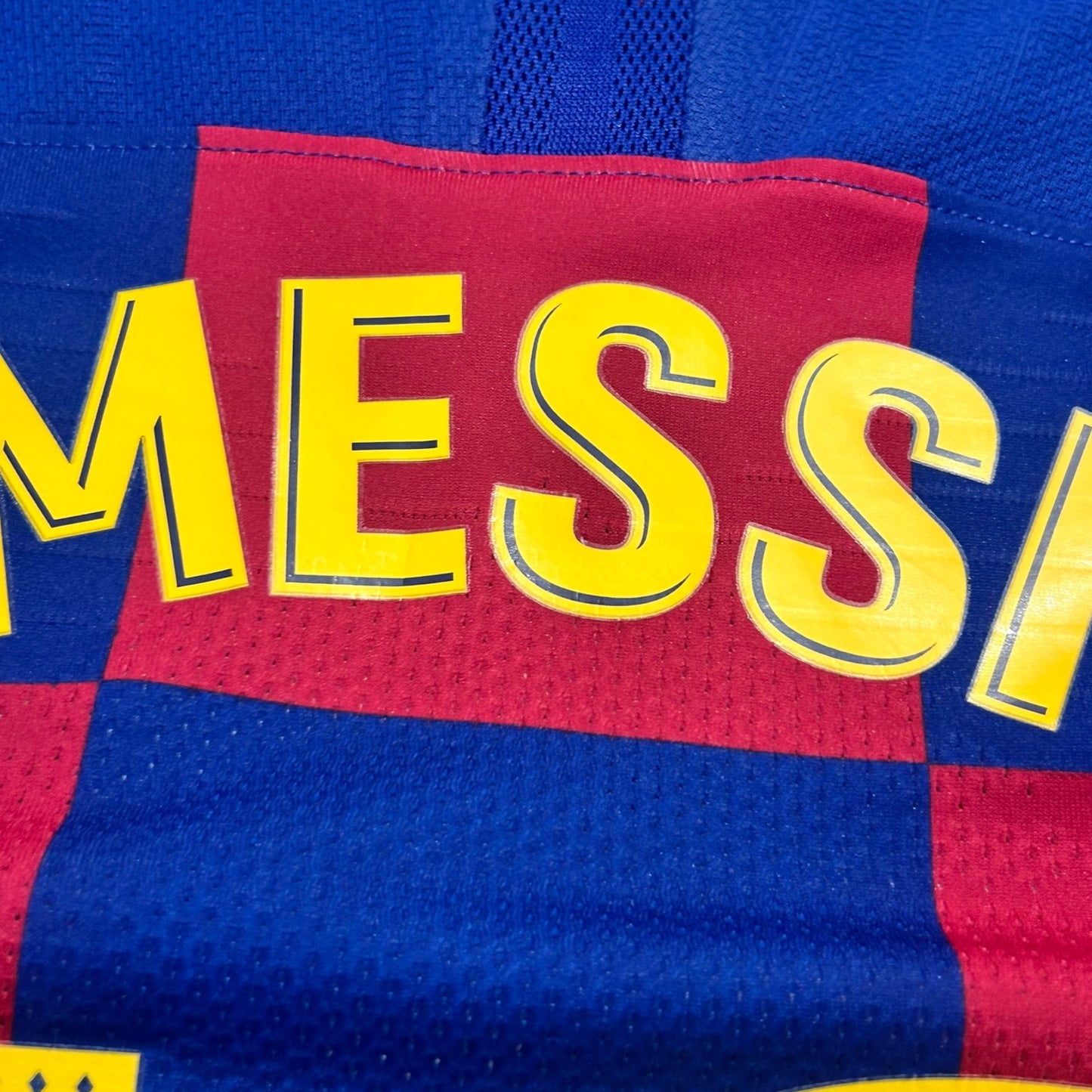 FC Barcelona 2019/20 Home Player Version - Messi 10 *Brand New* (Large) - KITLAUNCH