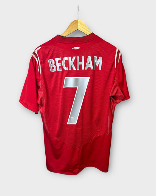 England 2004 Away - Beckham 7 (L)
