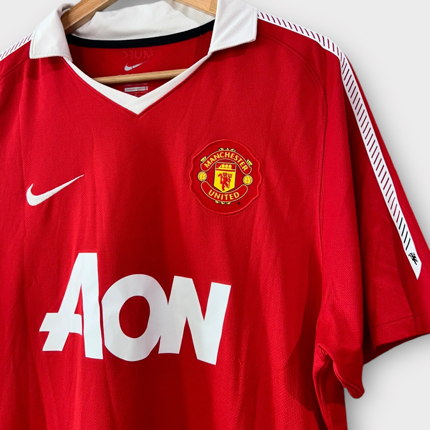 Manchester United 2010/11 Home Shirt (Large)