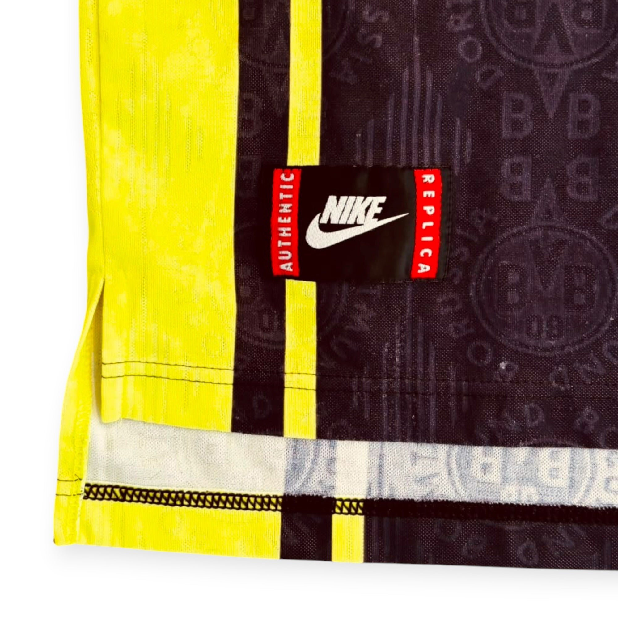 Dortmund 1996/97 Away Shirt (Large)