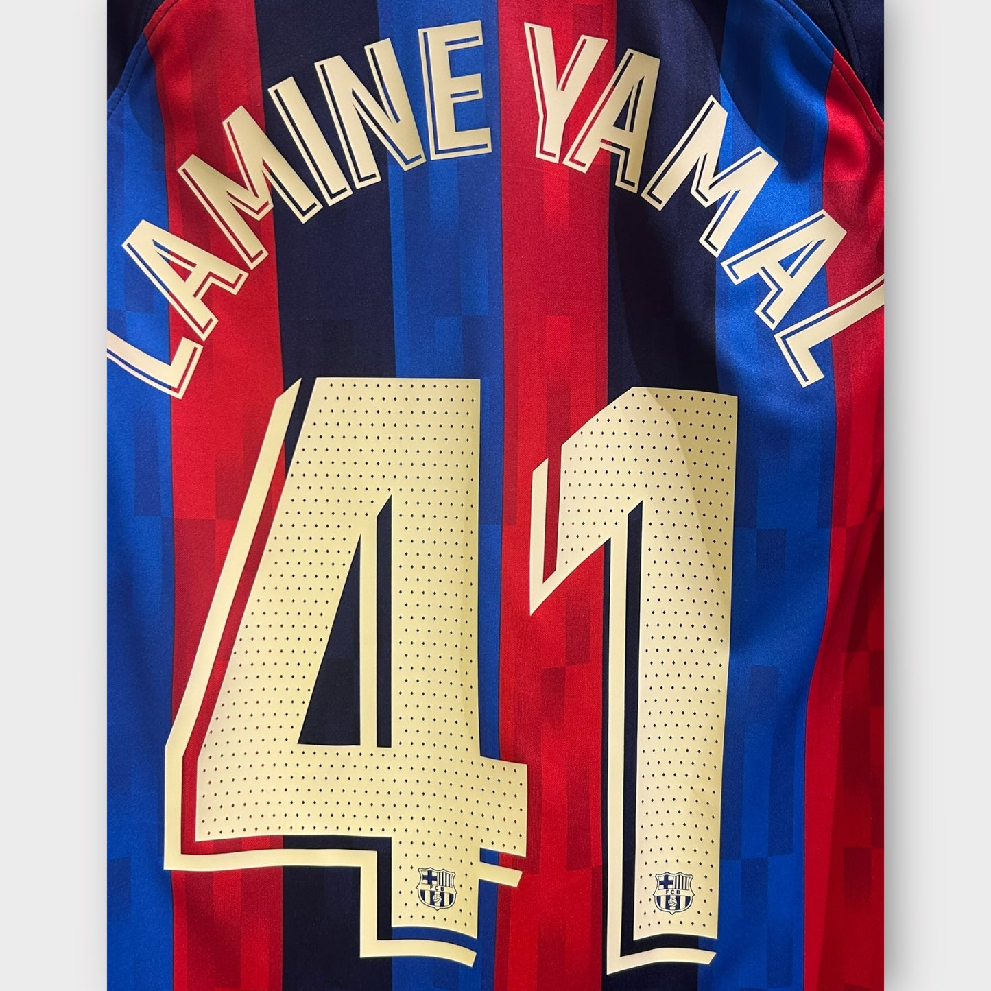 FC Barcelona 2022/23 Home - Lamine Yamal 41 (Large)