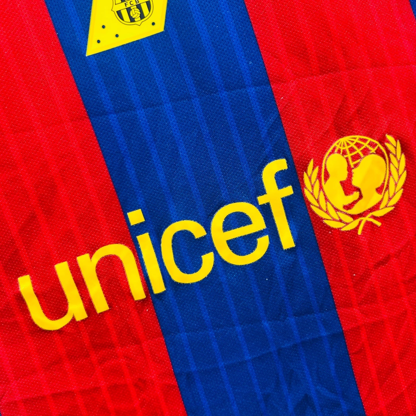FC Barcelona 2016/17 Home - Suárez 9 (Small)