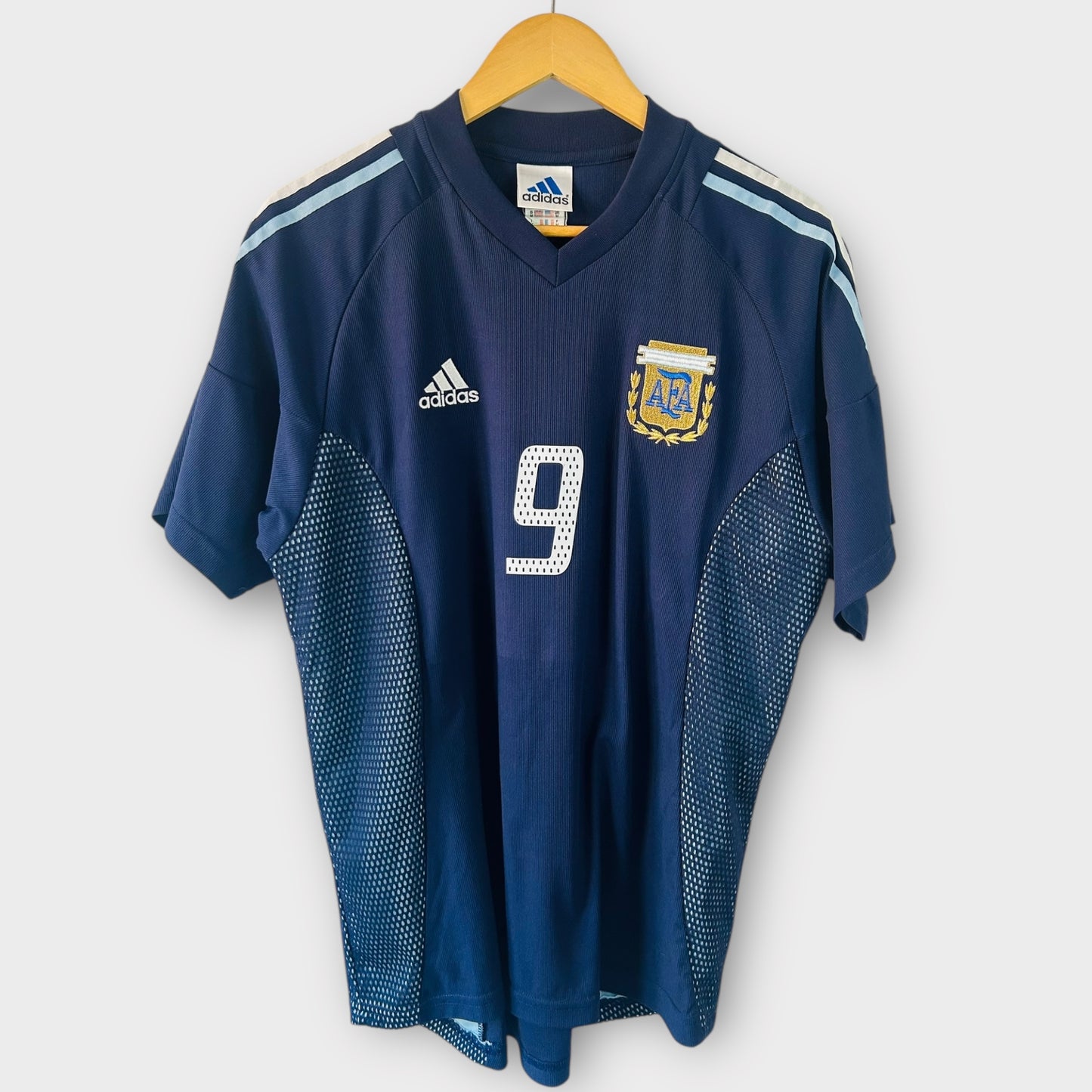 Argentina 2002 Away - Batistuta 9 (Medium)
