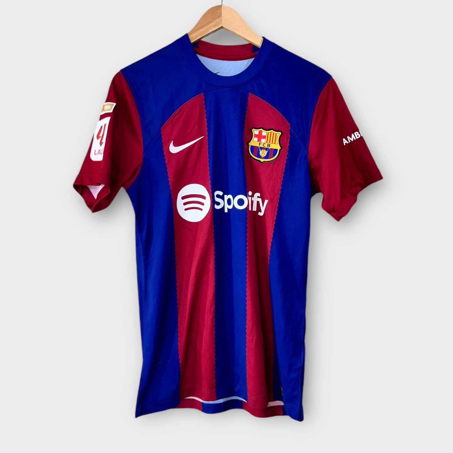 FC Barcelona 2023/24 Home - Pedri 8 (Small)