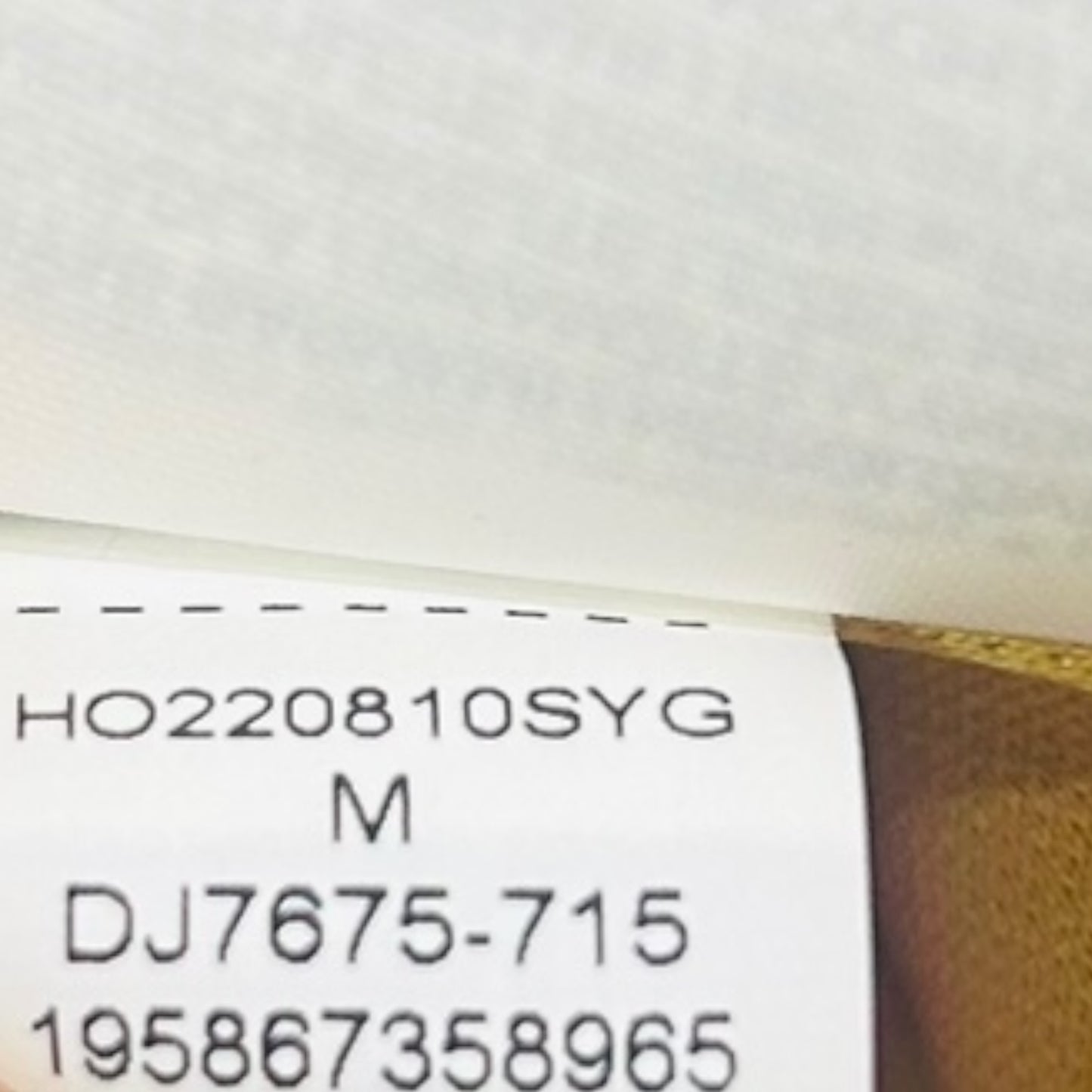 FC Barcelona 2022/23 Away & Shorts - Gavi 6 (Medium)