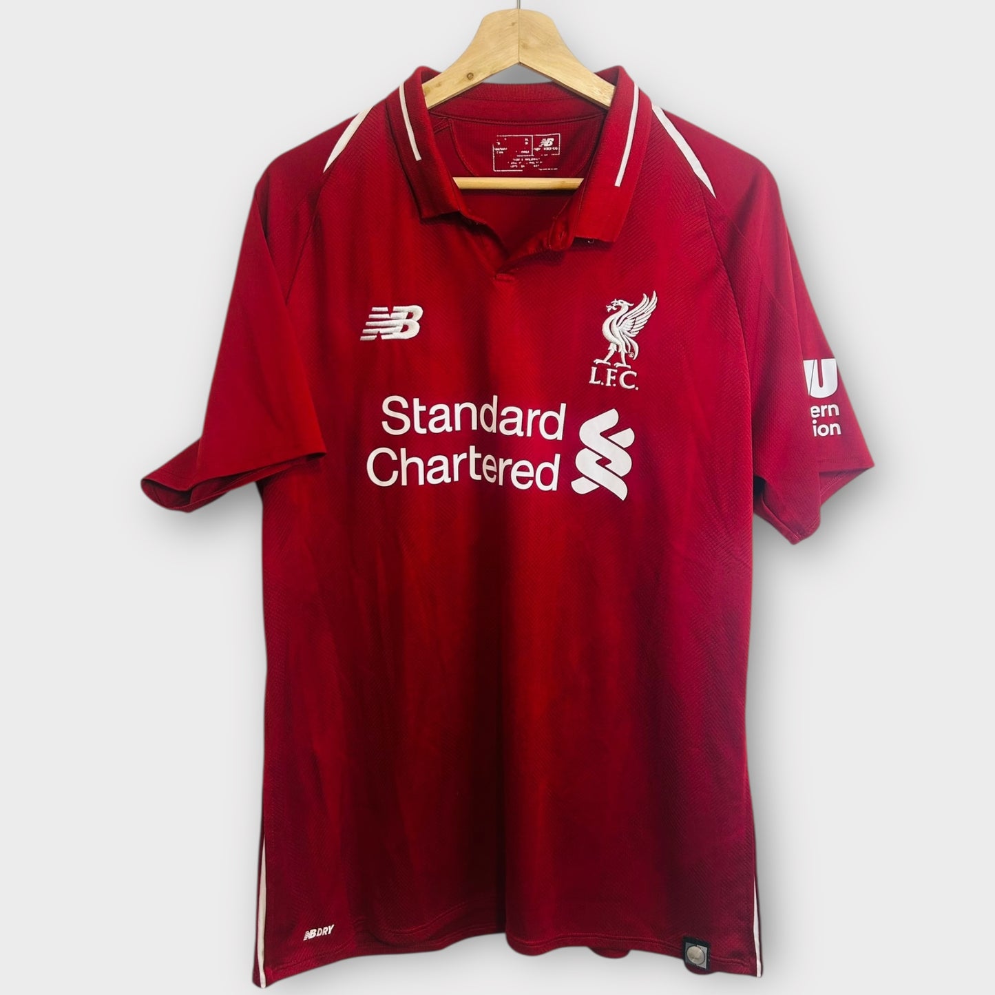 Liverpool FC 2018/19 Home - Salah 11 (Large)