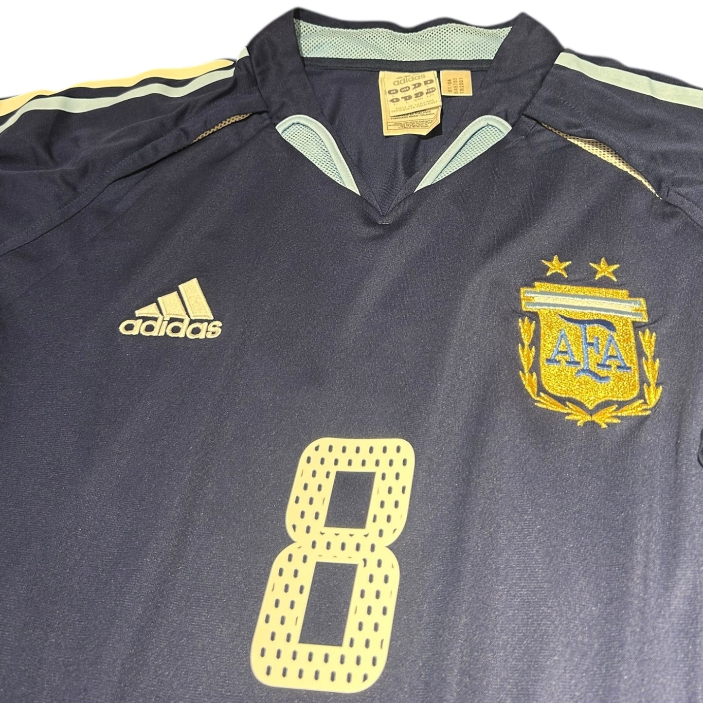 Argentina 2004 Away - Riquelme 8 (Large)