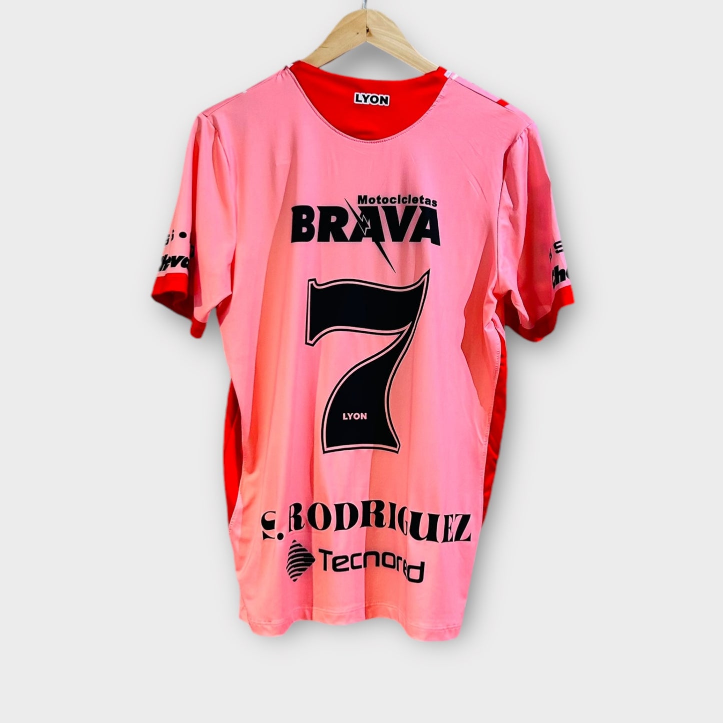 Instituto ACC 2023 Octubre Rosa Shirt (Medium) *BNWT*