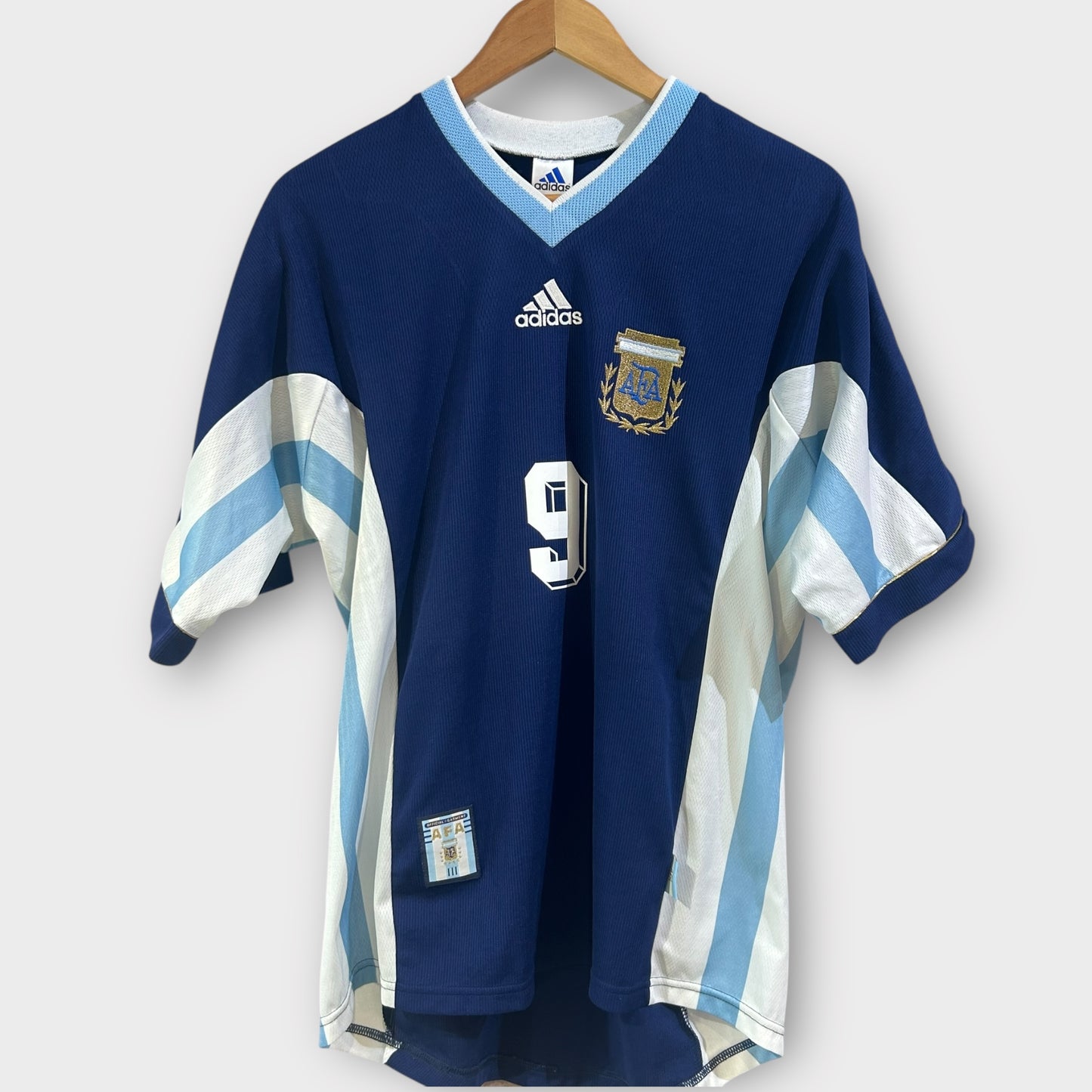 Argentina 1998 Away - Batistuta 9 (Medium)