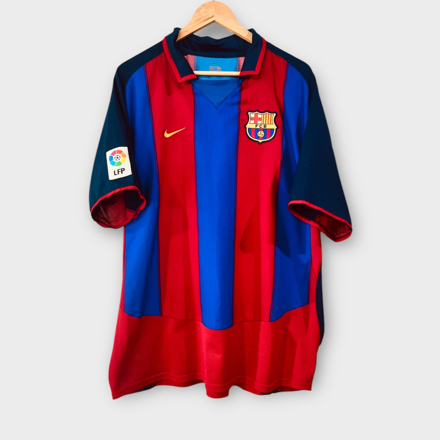 FC Barcelona 2003/04 Home - Ronaldinho 10 (XL)