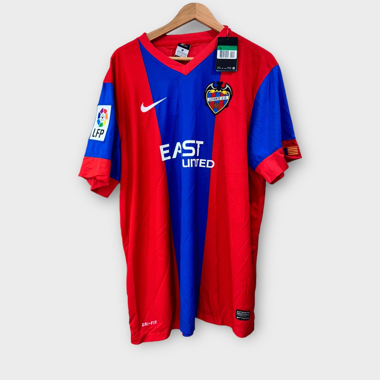 Levante UD 2015/16 Home Shirt *BNWT* (XL)