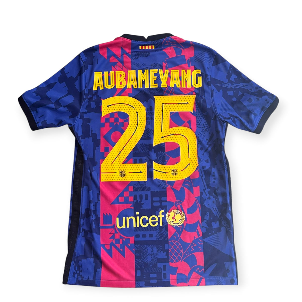 FC Barcelona 2021/22 European Home - Aubameyang 25 (Medium)