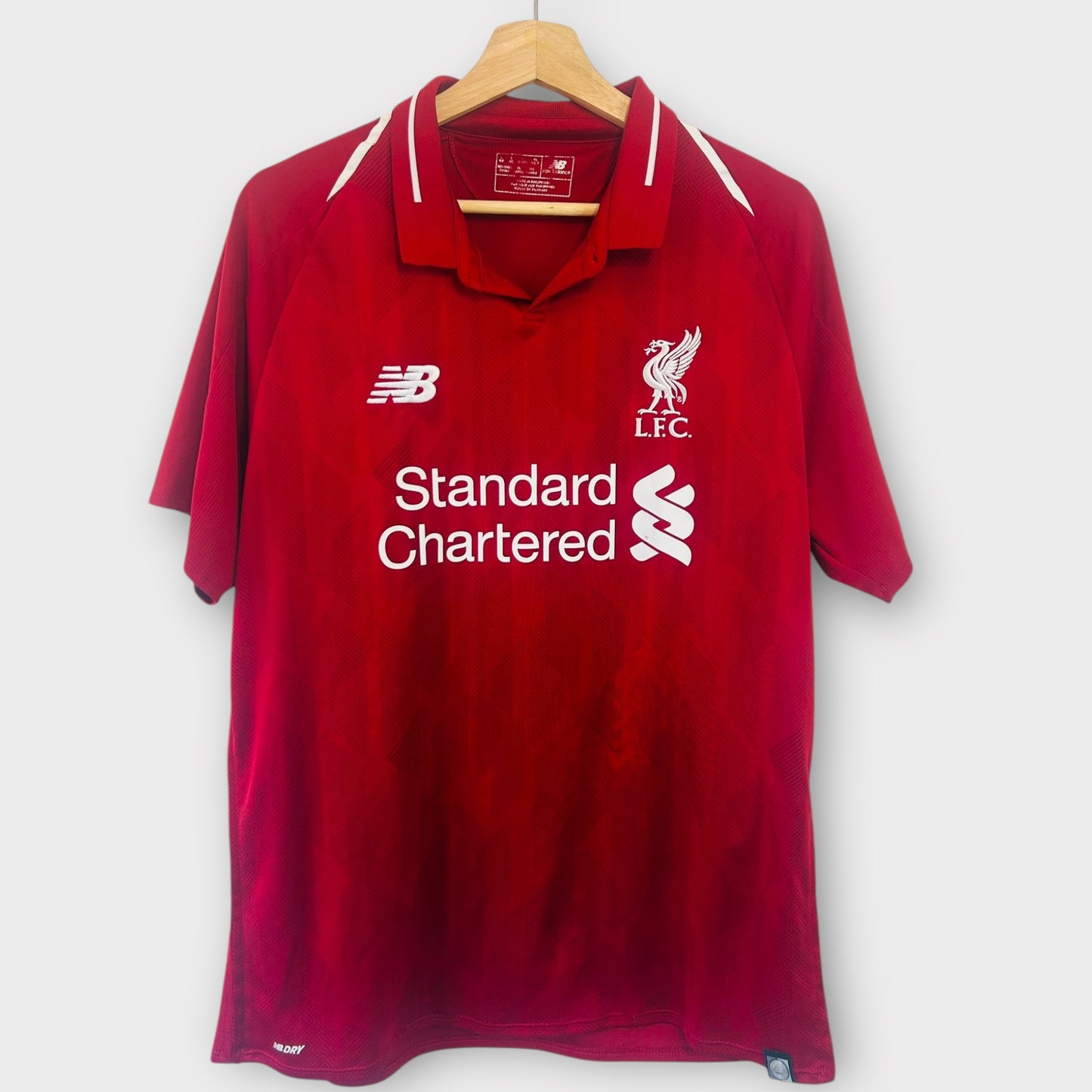 Liverpool FC 2018/19 Home - Salah 11 (Large)