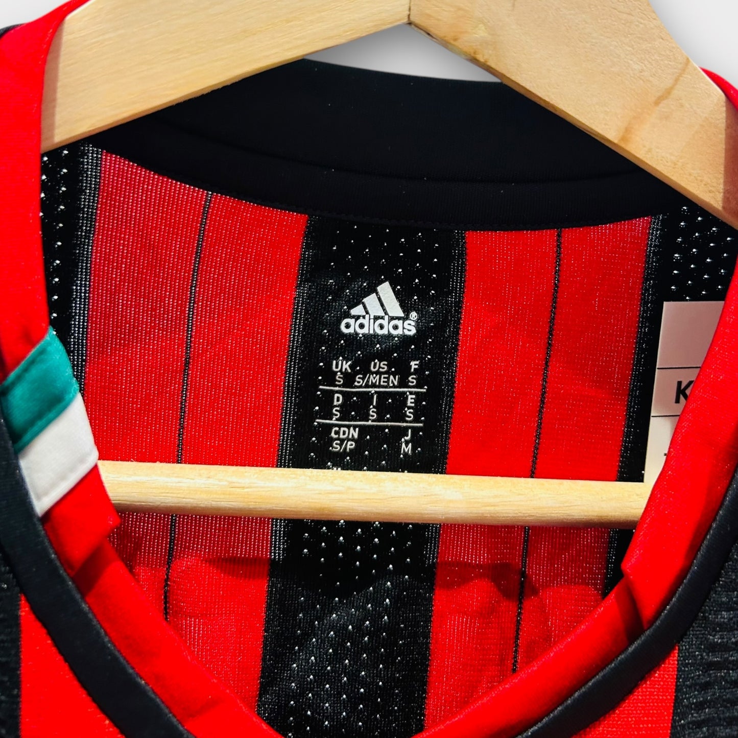 AC Milan 2013/14 Home - Balotelli 45 (Small)