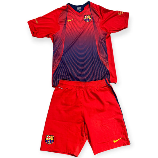 FC Barcelona 2006/07 Pre-match with Shorts (XS) - KITLAUNCH