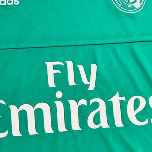 Real Madrid 2015/16 GK (Small)