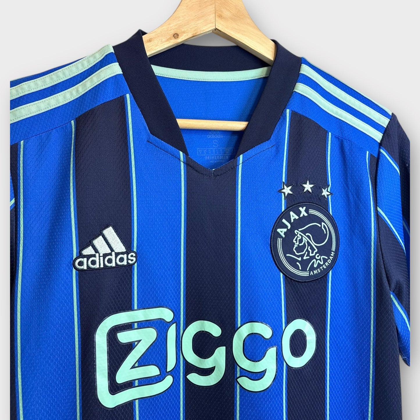 Ajax 2021/22 Away (Small)