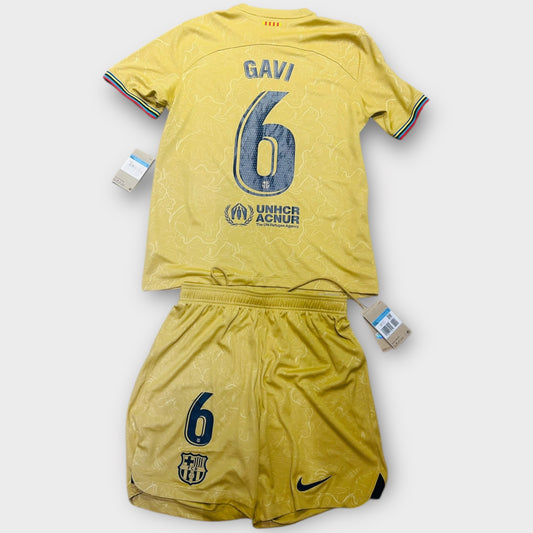 FC Barcelona 2022/23 Away & Shorts - Gavi 6 (Medium)