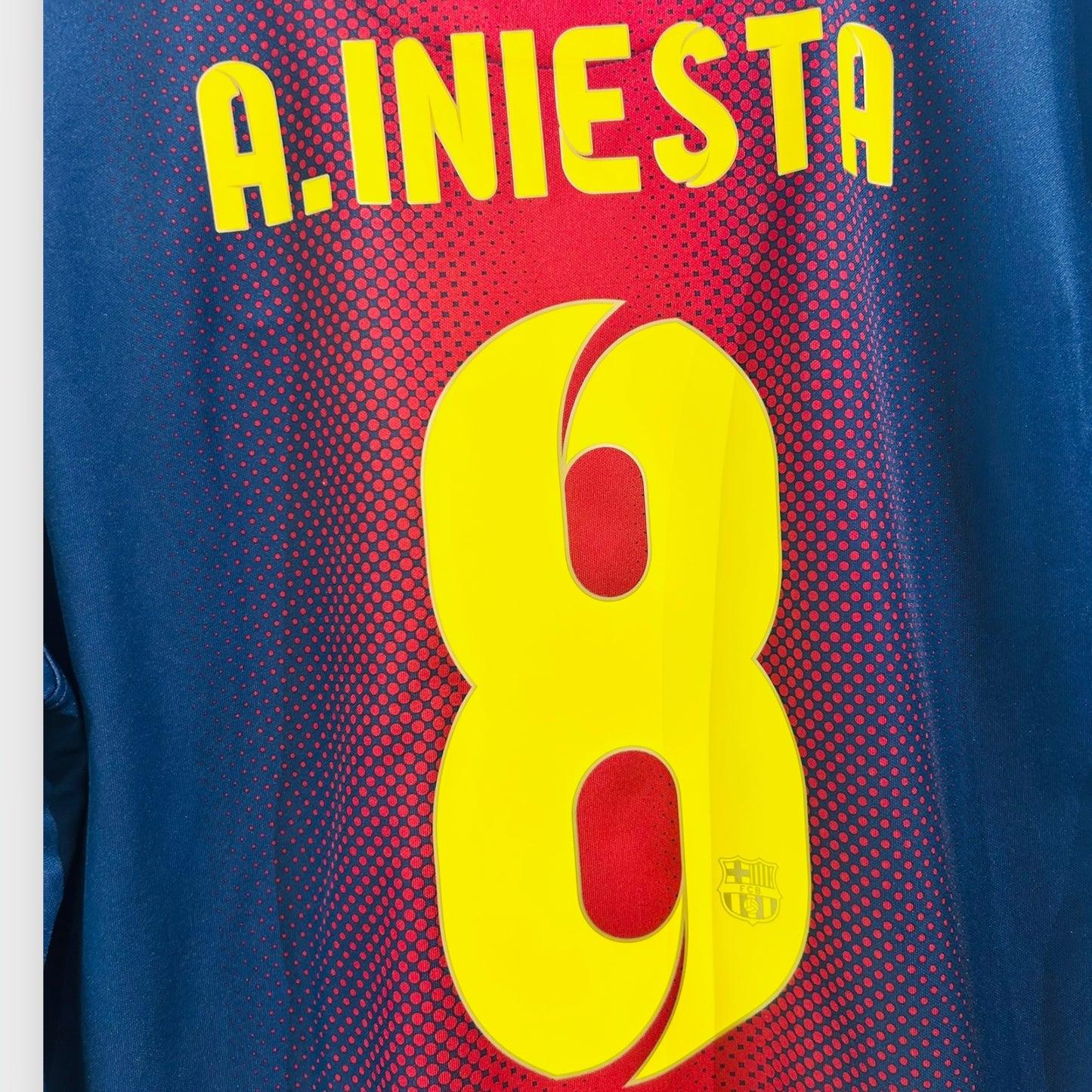 FC Barcelona 2012/13 Home - Iniesta 8 (Large)