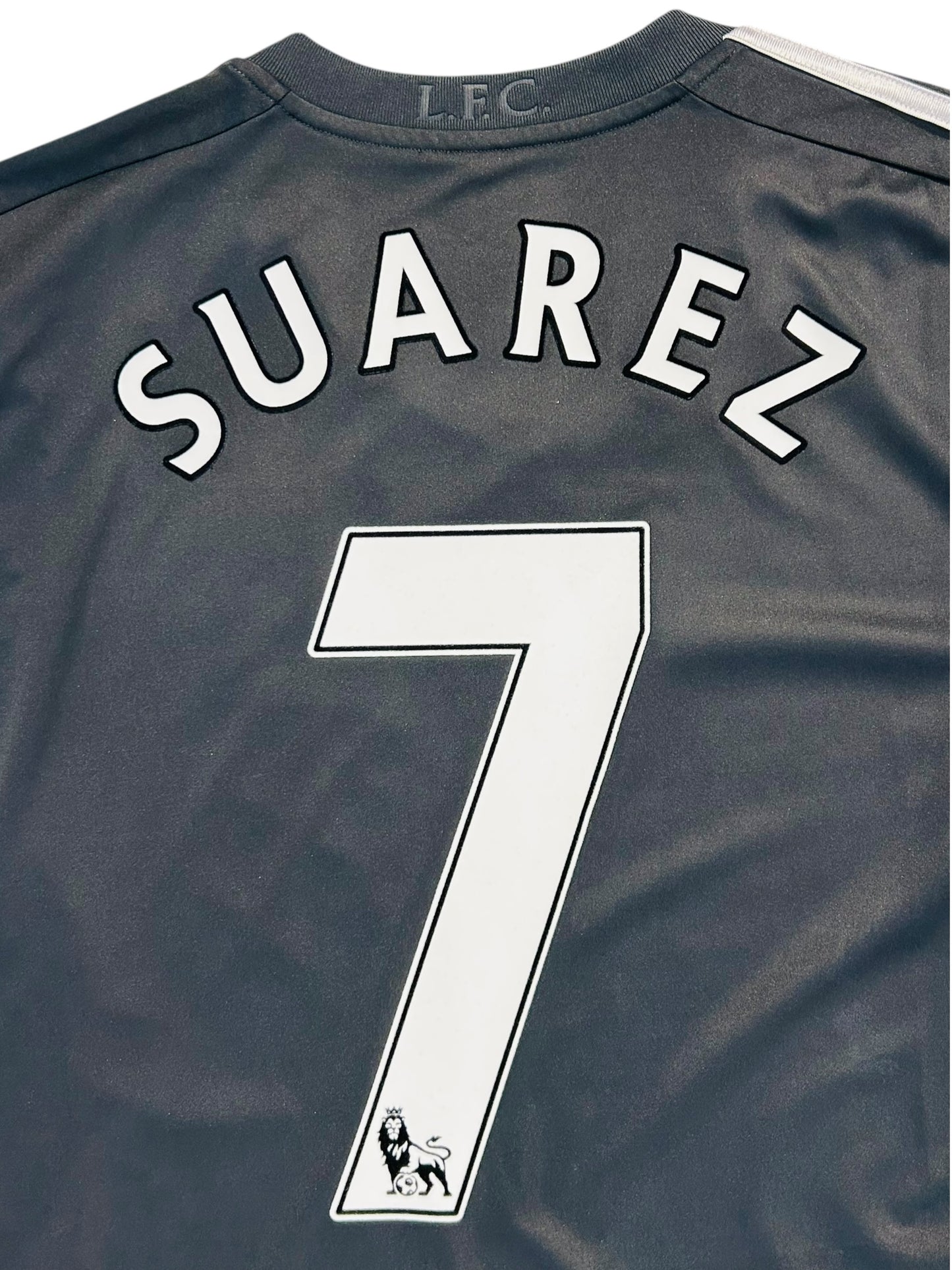 Liverpool FC 2011/12 Away - Suarez 7 (Large)