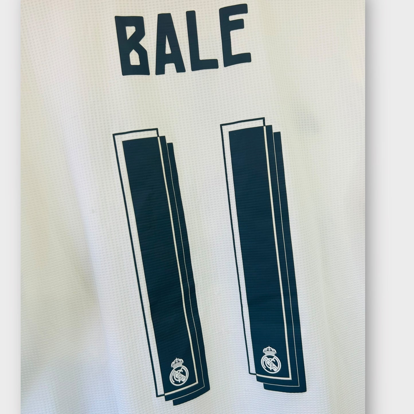 Real Madrid 2015/16 Home - Bale 11 (Medium)