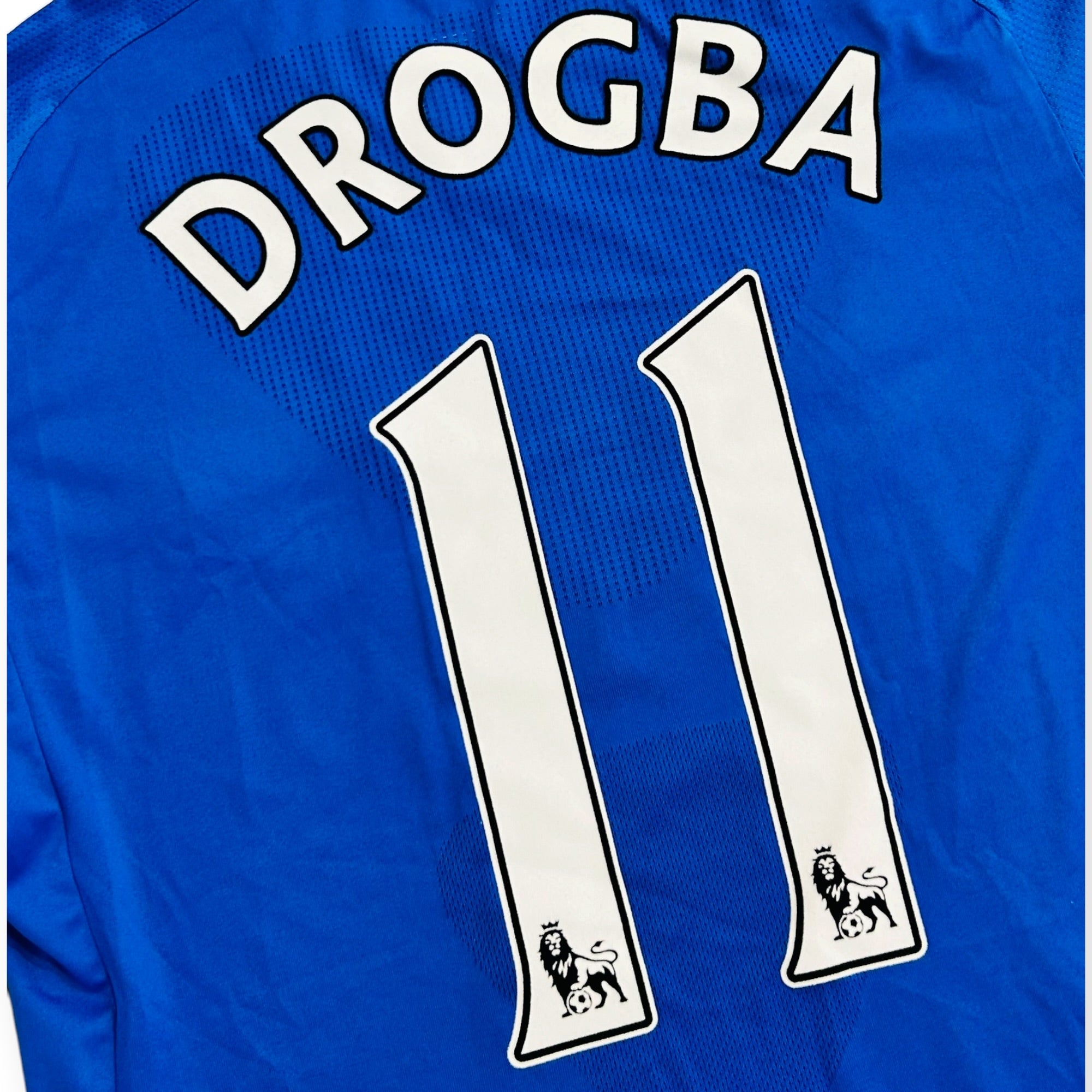 Chelsea 2010/11 Home - Drogba 11 (Medium)