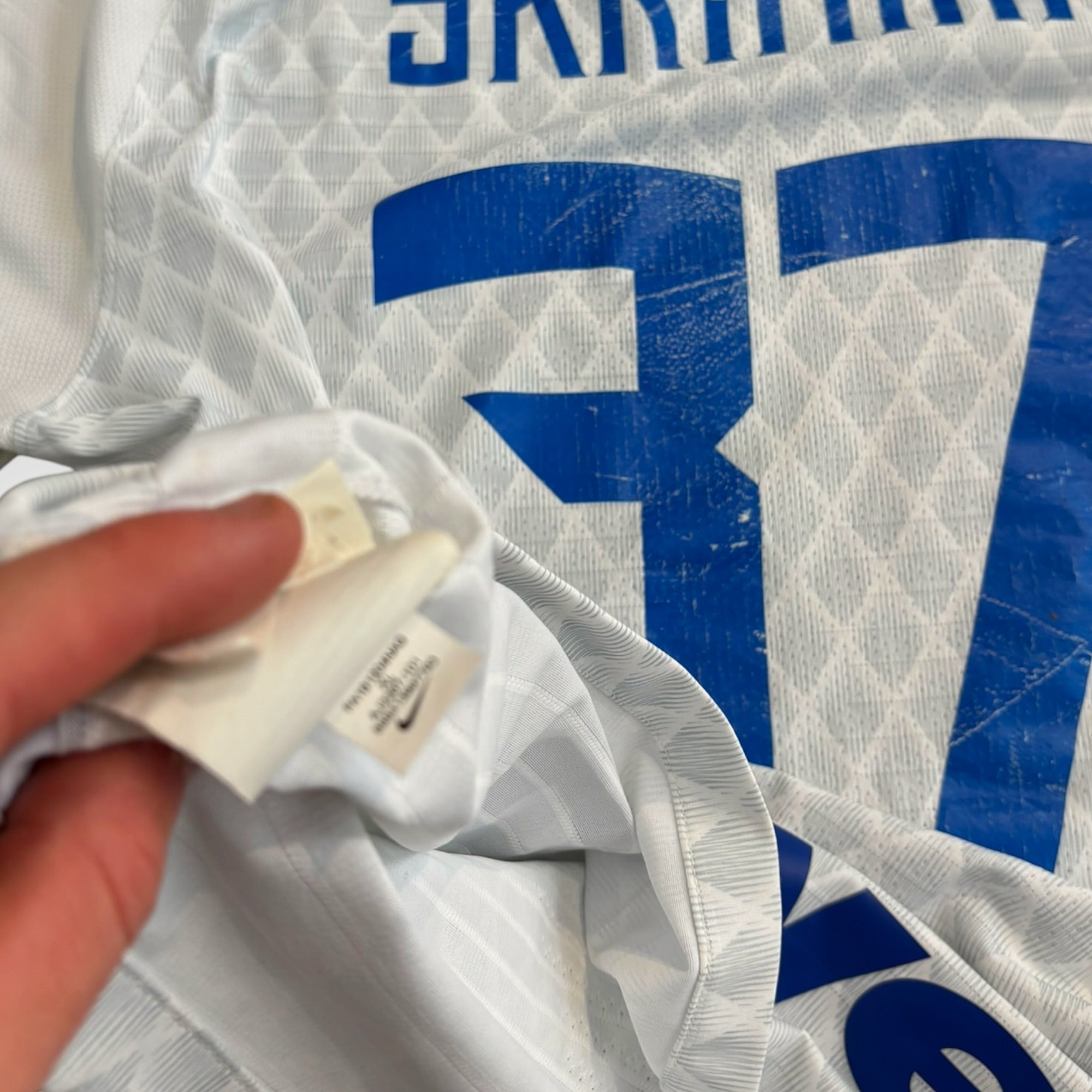 Inter Milan 2018/19 Away Authentic Version . Skriniar 37 (XL) - KITLAUNCH
