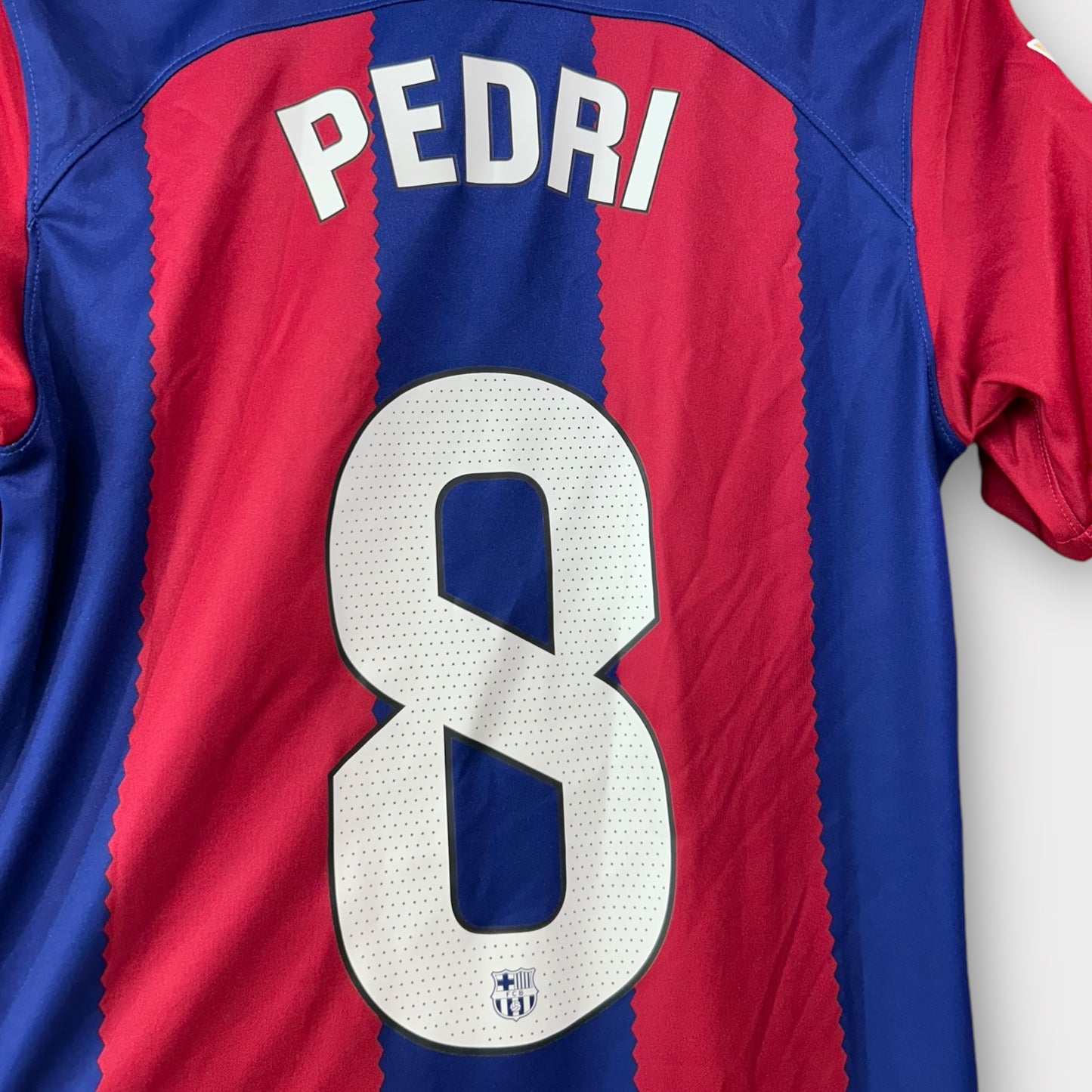 FC Barcelona 2023/24 Home - Pedri 8 (Small)