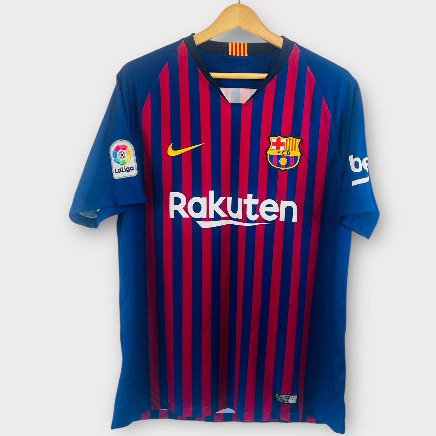 FC Barcelona 2018/19 Home - Messi 10 (Large)