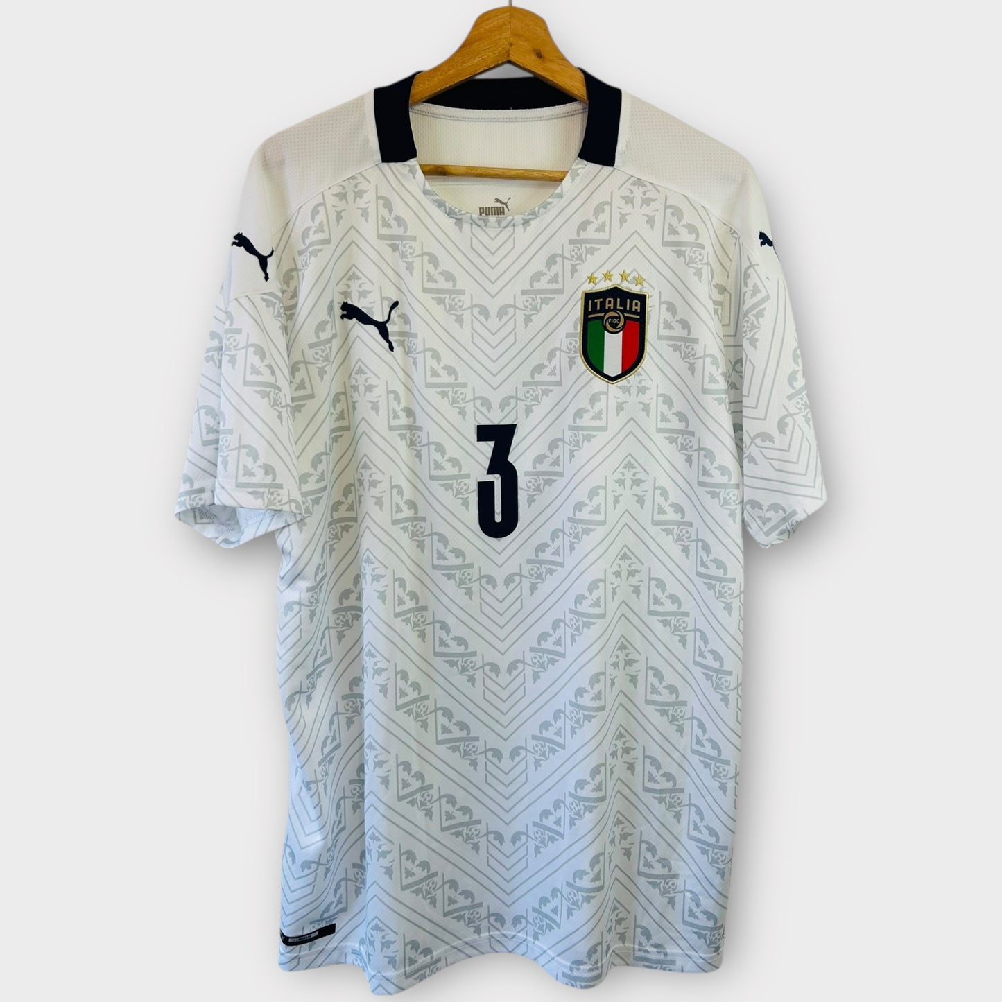 Italy 2021 Away - Chiellini 3 *BNWT* (XL)