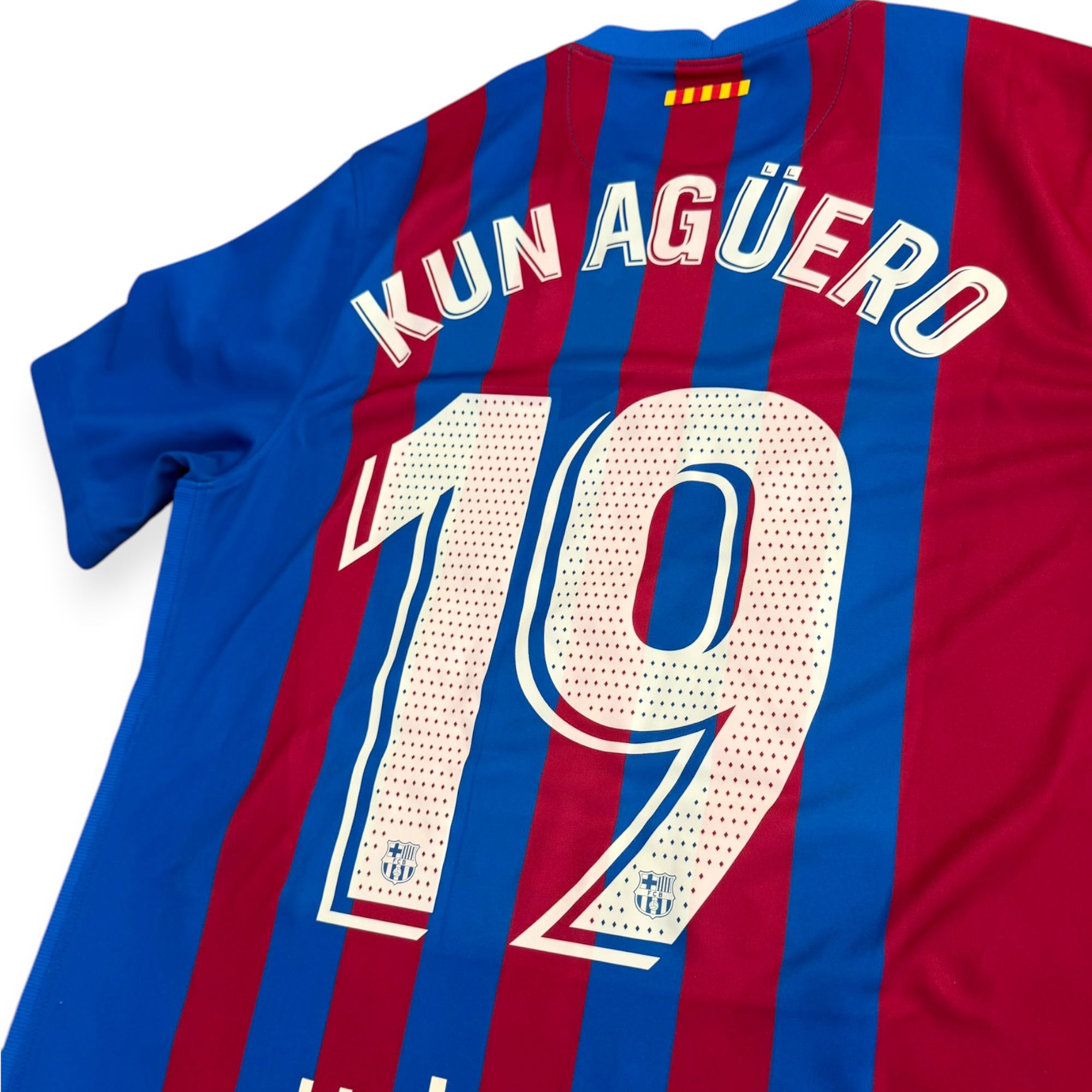 FC Barcelona 2021/22 Home - Kun Agüero 19 (Medium)