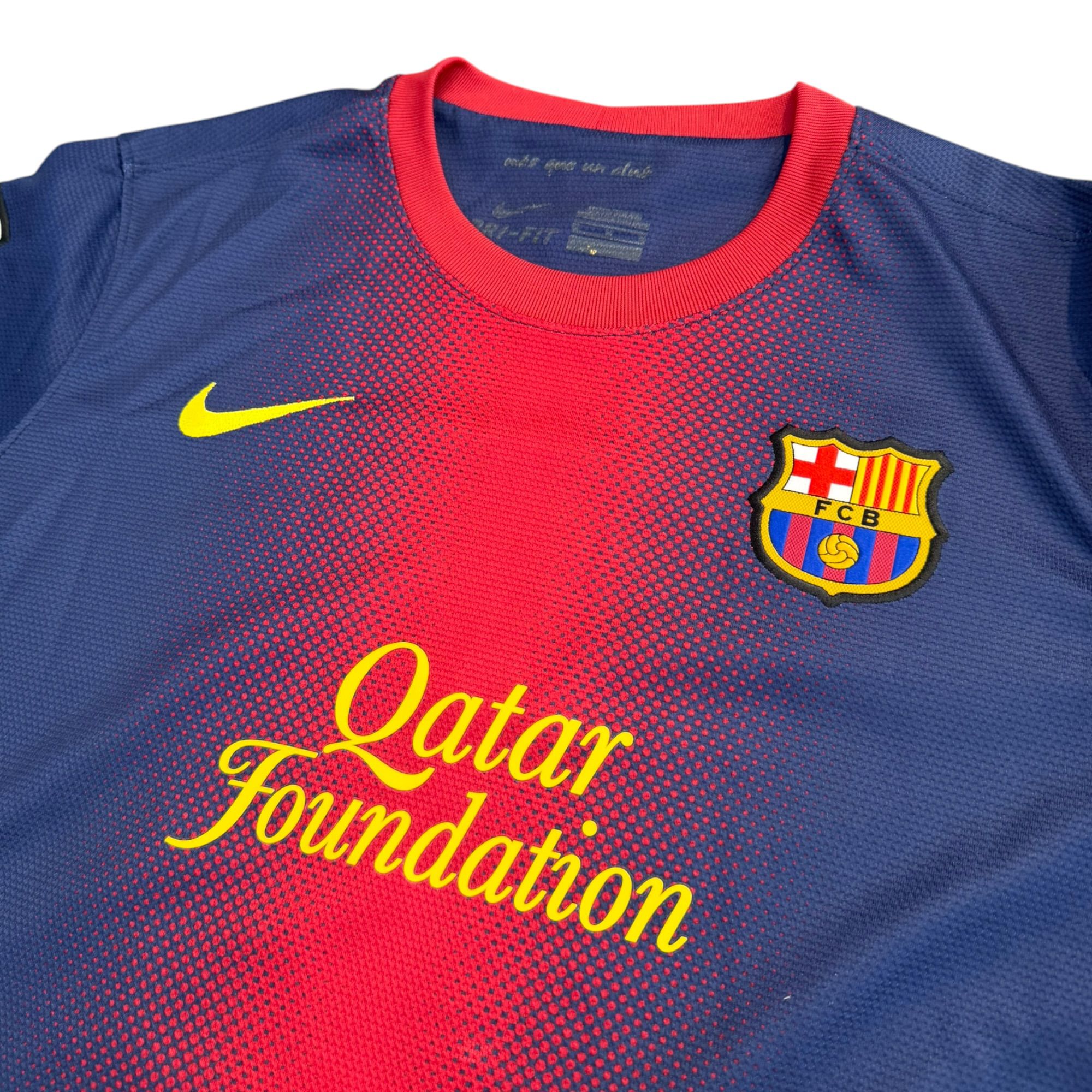 FC Barcelona 2011/12 Home - Xavi 6 (Small)