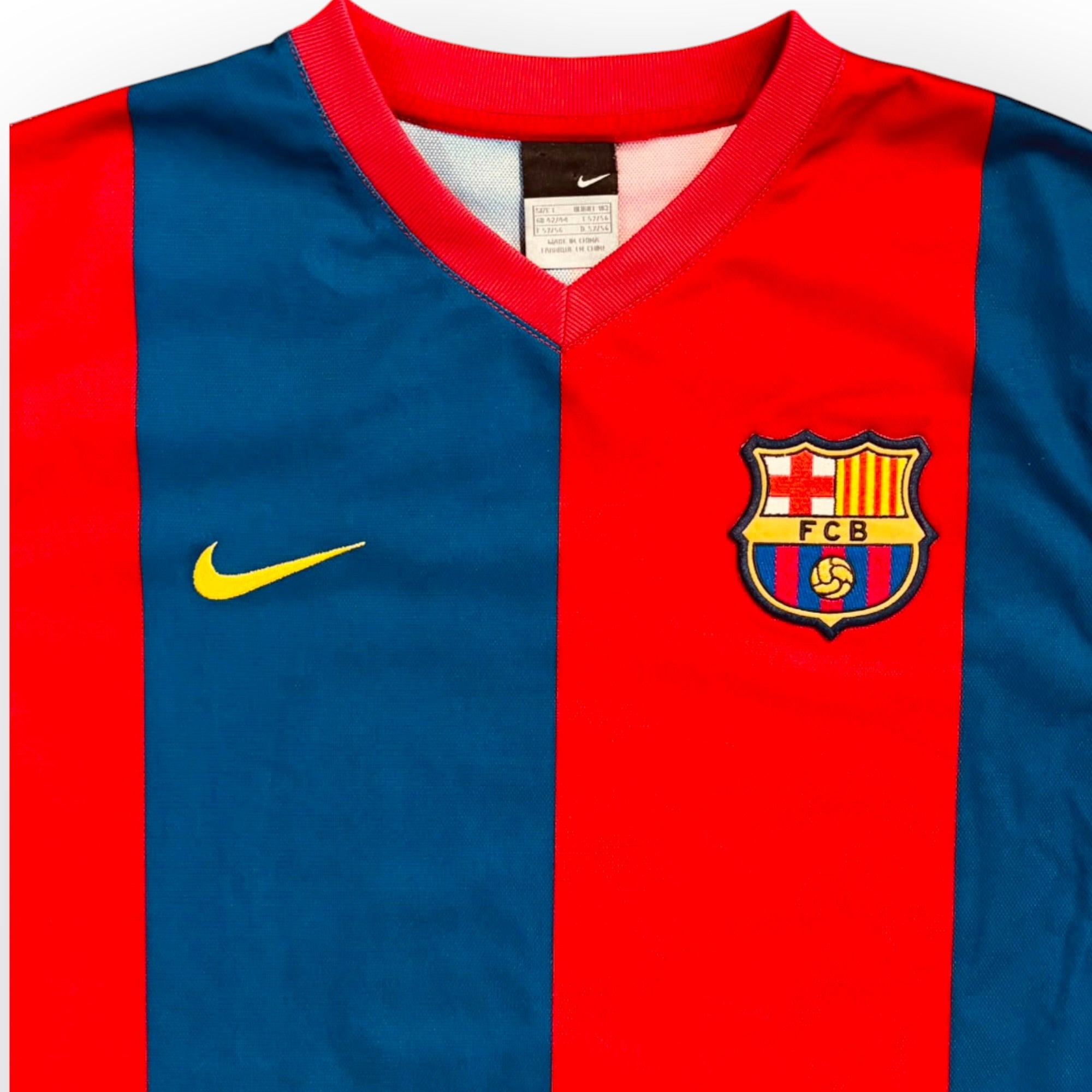 FC Barcelona 2006/07 Home - Ronaldinho 10 (Small)