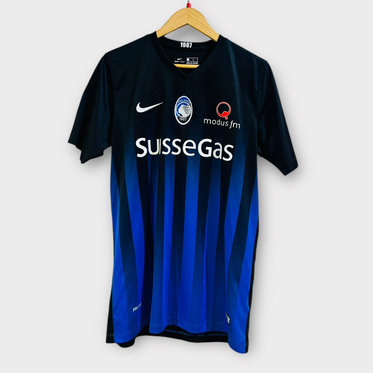 Atalanta 2016/17 Home Match Issue - Petagna 29 (Large)