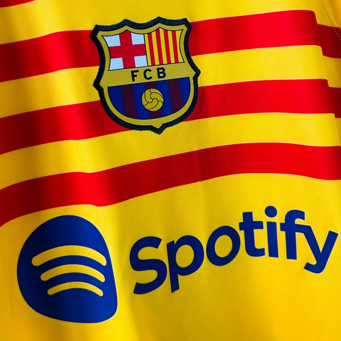 FC Barcelona 2022/25 4th - Cubarsí 33 (Medium)