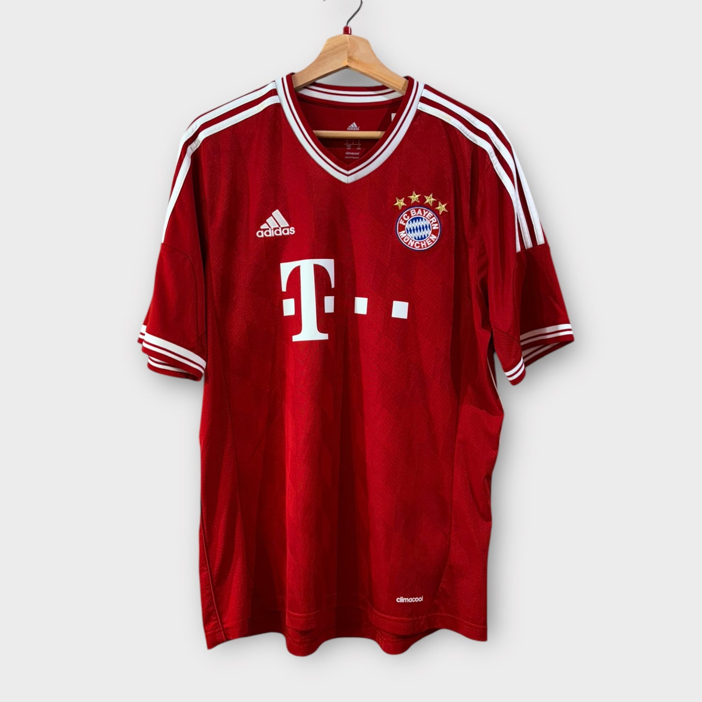 Bayern Munich 2013/14 Home - Lahm 21 (Large)