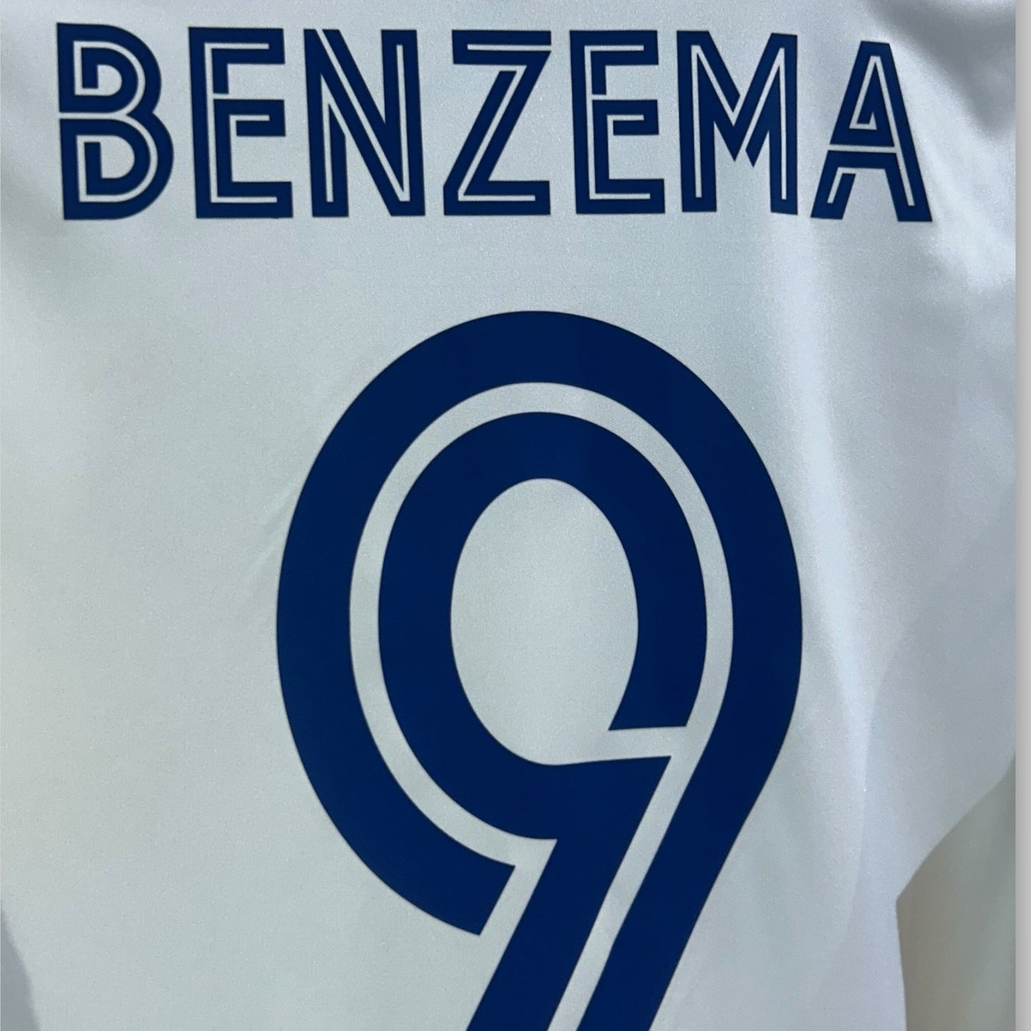 Real Madrid 2020/21 Home - Benzema 9 (Medium)
