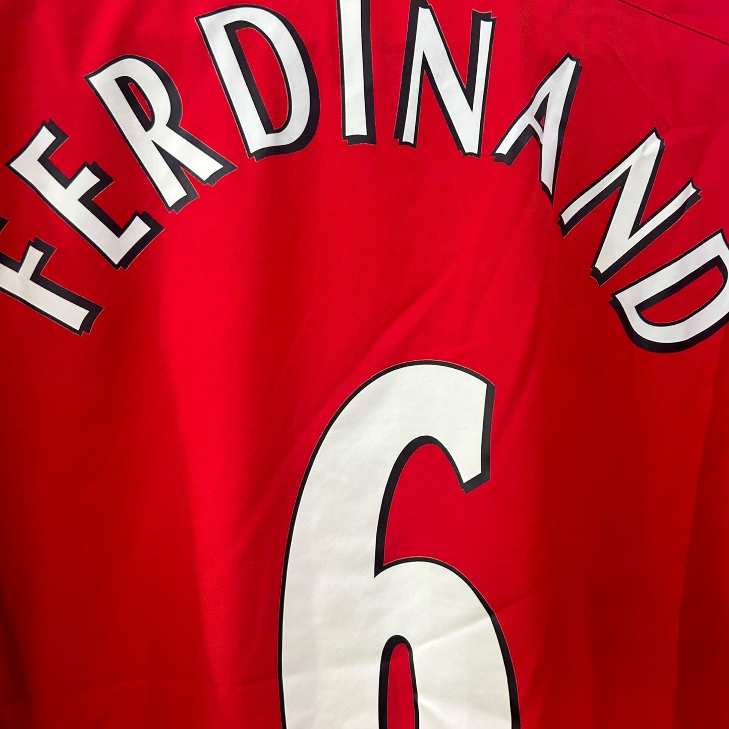 Manchester United 2002/04 Home - Ferdinand 6 (Large)