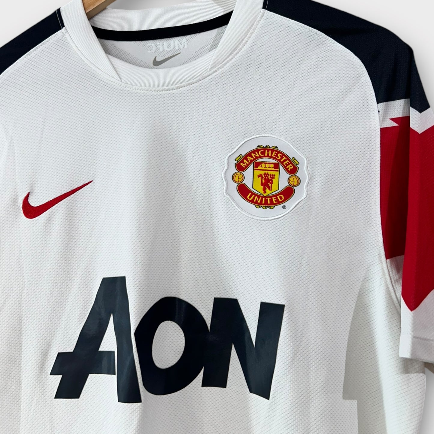 Manchester United 2010/11 Away Shirt (Medium)